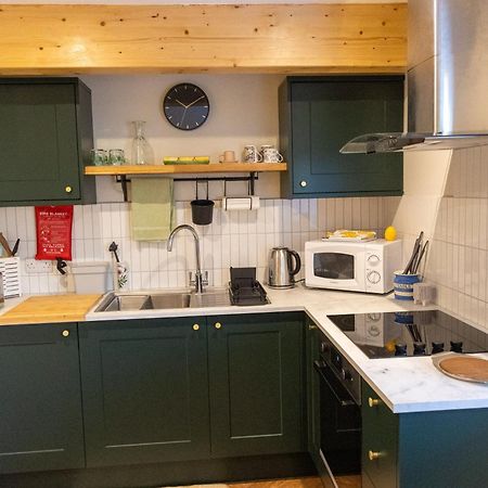 Amarelo Apartment, Central Charlbury, 1 Super King Bed Εξωτερικό φωτογραφία